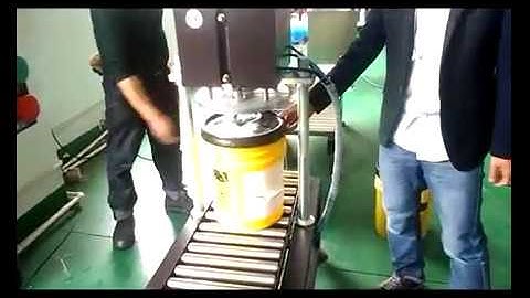 Semi Automatic Pail Weighing Filling Lid Pressing Machines