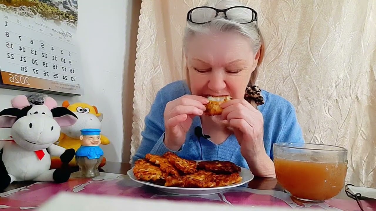 #mukbangtatyanaeats #мукбанг #еда #котлеты капустные 