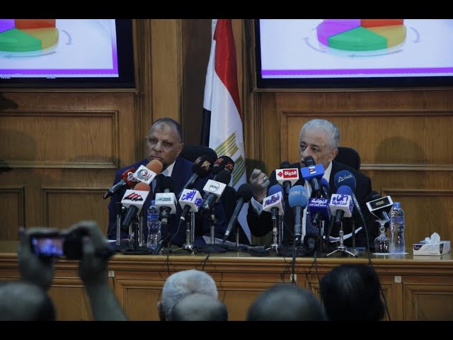 وزير التربية والتعليم يعلن أسماء أوائل الثانوية العامة 2019 لجميع الأقسام
