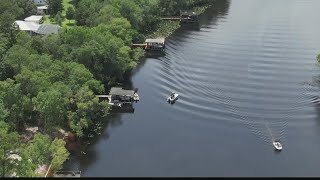 One dead, one hospitalized in Clay County boat crash