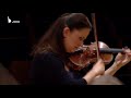 Capture de la vidéo Bamberger Symphoniker - John Storgårds - Baiba Skride: Korngold, Nielsen & Tchaikovsky