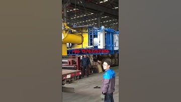 Loading the rubber floor tiles vulcanizing press machine now