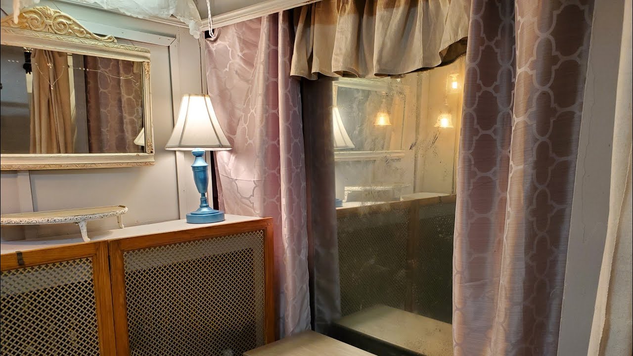 Creating a Dressing Room for the New Store! - YouTube