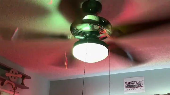 Wobbly 52" Hunter 2nd Century Original Ceiling Fan