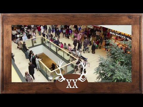 voXXclub - &quot;Rock mi&quot; Flashmob in den Riem Arcaden in München