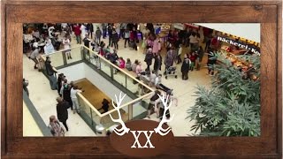 Video thumbnail of "voXXclub - "Rock mi" Flashmob in den Riem Arcaden in München"