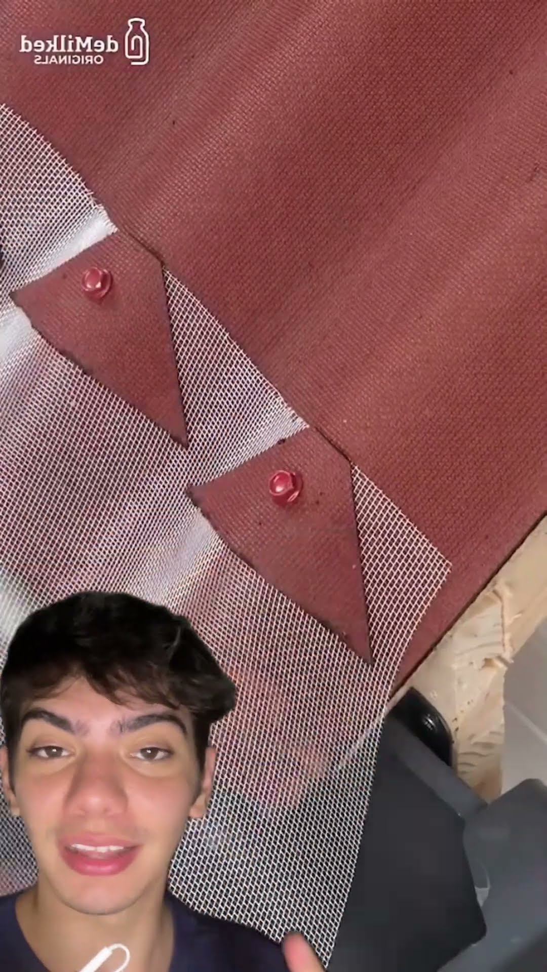 ?️ Coloque uma tela na calha e evite entupimentos! Só água passa, sujeira nunca mais! ?
