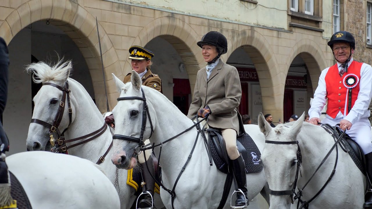 Princess Anne's Thrilling Ride! 300 Riders & Horses in Edinburgh's Epic 2025 Riding of the Marches
