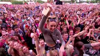 Paloma Faith - Picking Up the Pieces (T in the Park 2015)