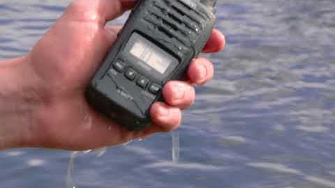 Uniden - 4WD Action Discuss The Importance of a Rugged and Durable 2-Way UHF Radio