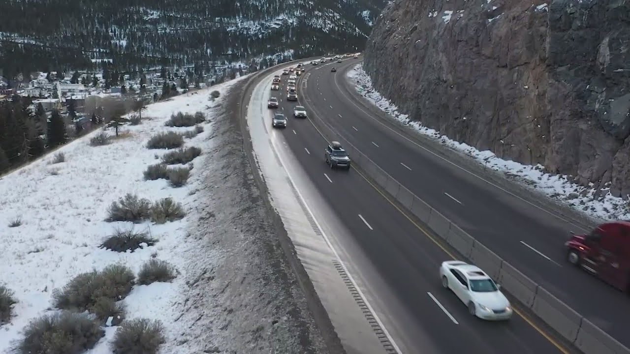 Harsh weather conditions overlap an already busy travel weekend - YouTube