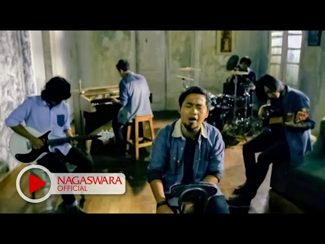 Hello - Di Antara Bintang (Official Music Video NAGASWARA) #music class=