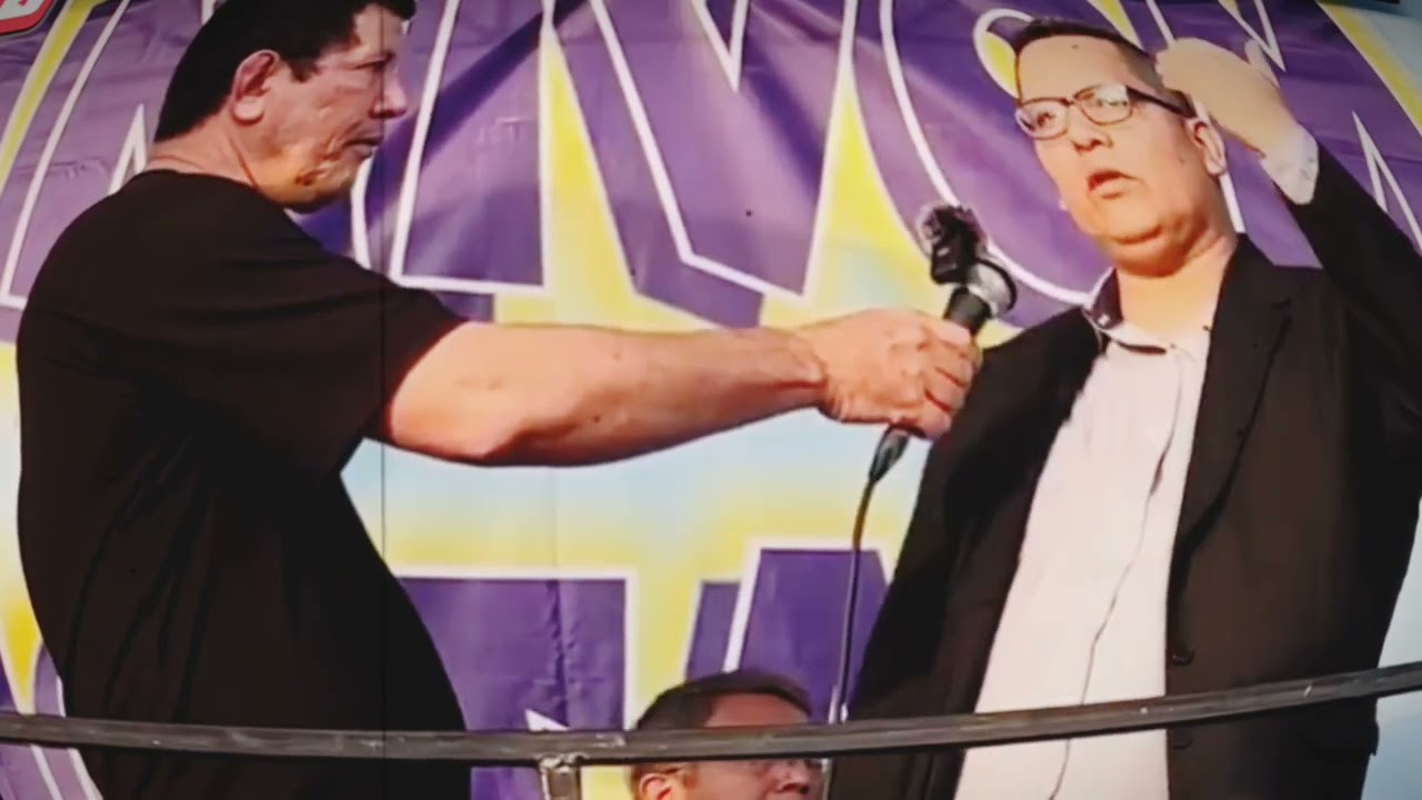 PROTESTANTES IRRESPETUOSOS DEBATEN CON EL PADRE LUIS TORO