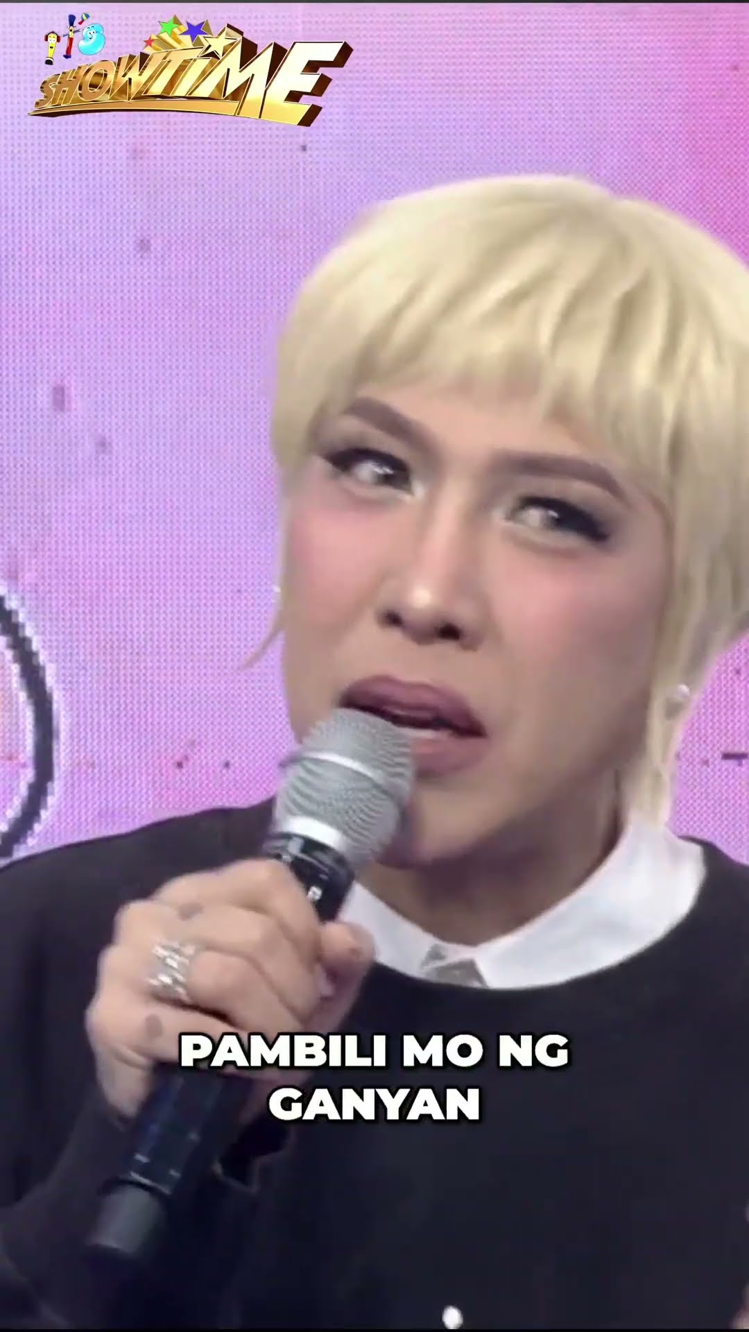 Na-scam ka na ba ng nanay mo tuwing Pasko? #shorts | It’s Showtime