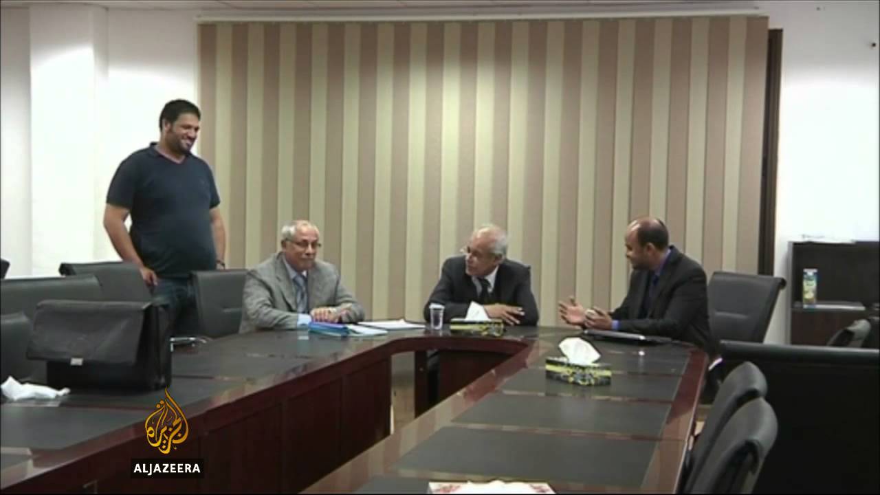 صفقة النفط الليبية مع المتمردين تثير انقساماً سياسياً
