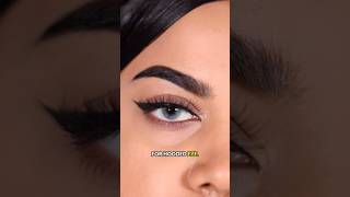 Easy Eyeliner Hack♥️ #eyemakeup #makeuptutorial #makeup #makeuphacks #youtubeshorts #shortvideo #fyp