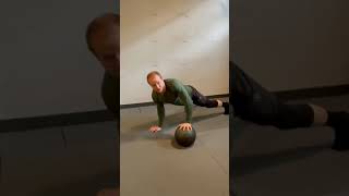 SB Offset Push-Ups