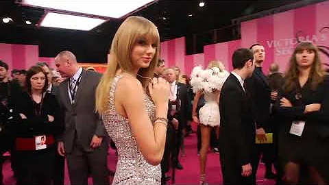 Victoria's Secret Angels Lip Sync "I Knew You Were Trouble"