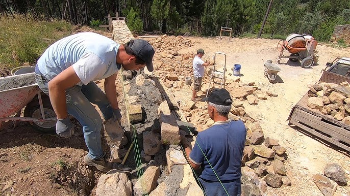 Construir muro pedra gres terreno de 7x25 - Alvorada (Rio Grande