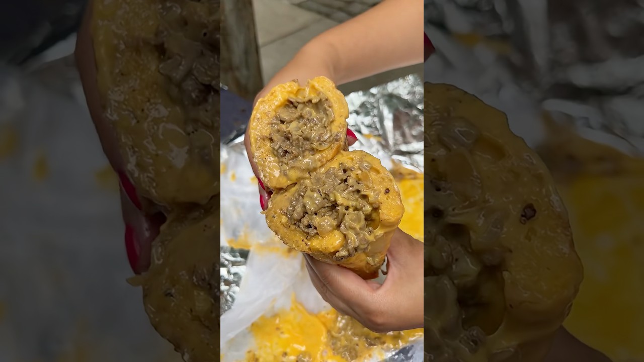 Opening up the FAMOUS CHEESESTEAK from Fedoroff’s in Brooklyn, NYC!!! 🧀🥩🥖🔥🤤 #DEVOURPOWER #asmr