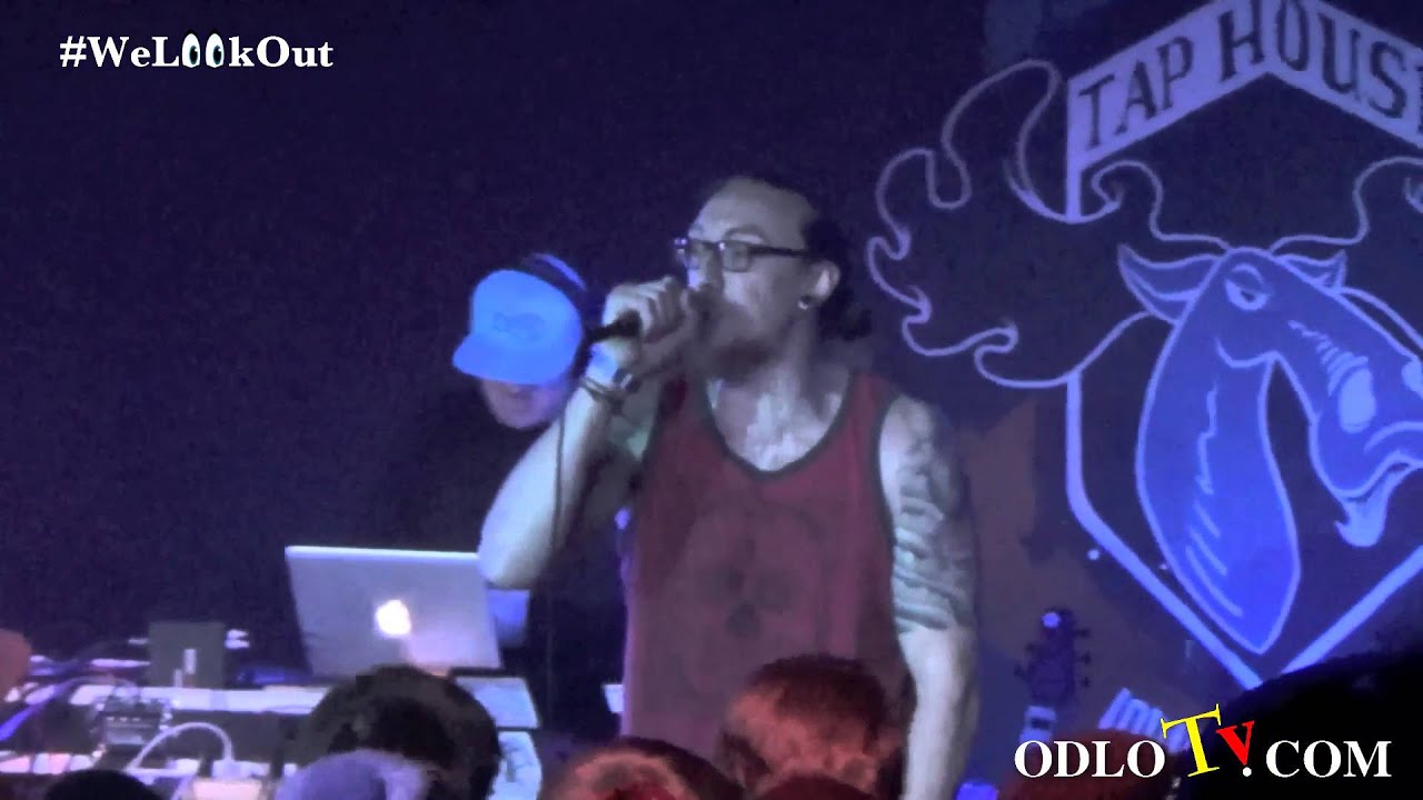 DEREK JAMES - LIVE PERFORMANCE @ BLUE MOOSE TAP HOUSE IN IOWA CITY