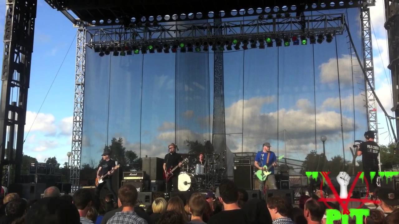 Smoking Popes - Not That Kind of Girlfriend (Riot Fest Chicago 2013) Smoking Popes - Not That Kind of Girlfriend (Riot Fest Chicago 2013)