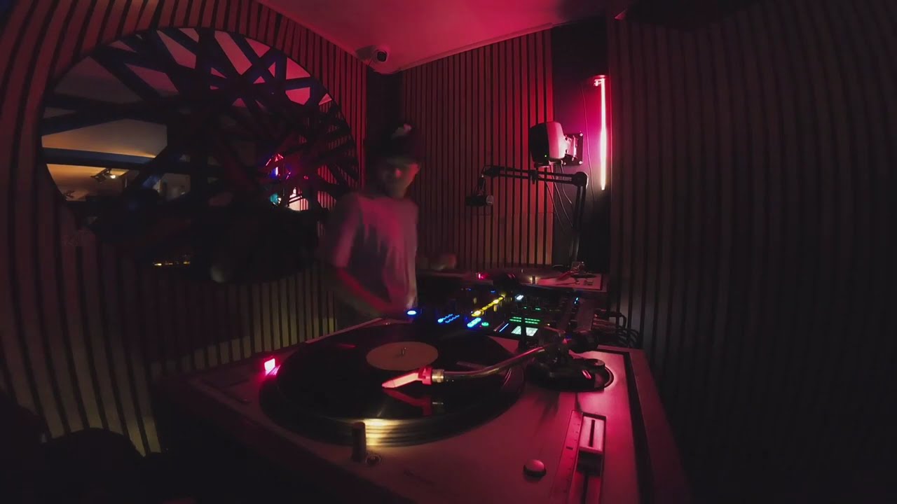 Kissa Mode 003