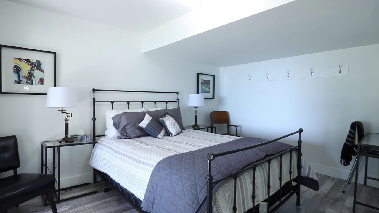 Year Round Waterfront Home!/2269 Lakeshore Road E, Oro Medonte