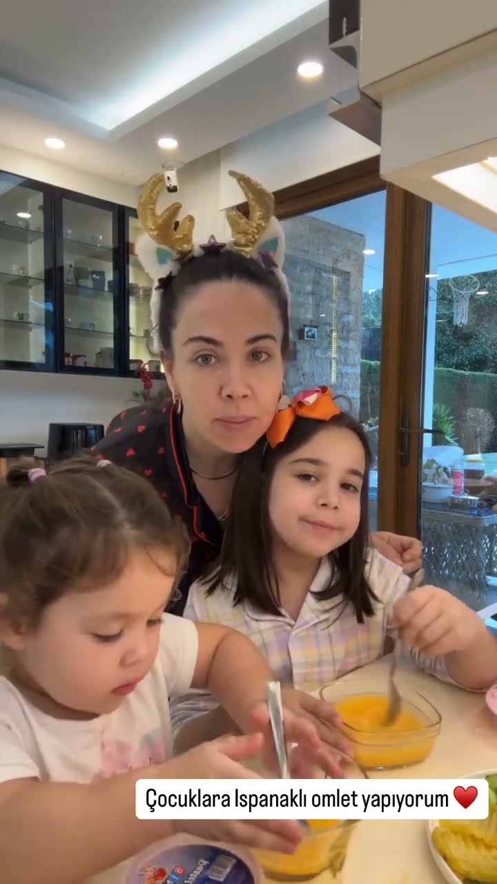 Çocuklara omlet yapıyorum❤️