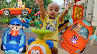 রেয়ান পেল magic car | Reyan pretends to play with toy car