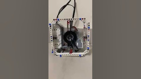 A Mindstorm clock