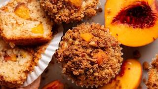 Peach Crumble Muffins