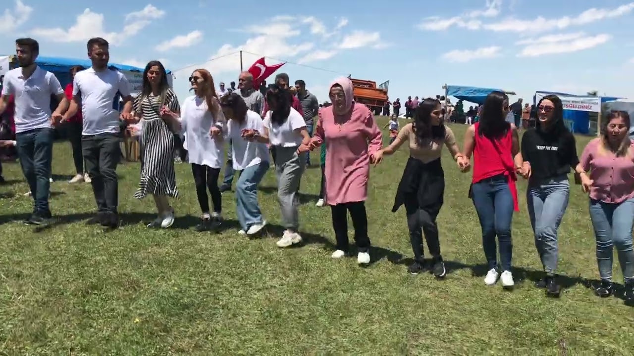 Gümüşhane Kürtün Konacık köyü Bayrakalanı Yayla Şenliği Horon