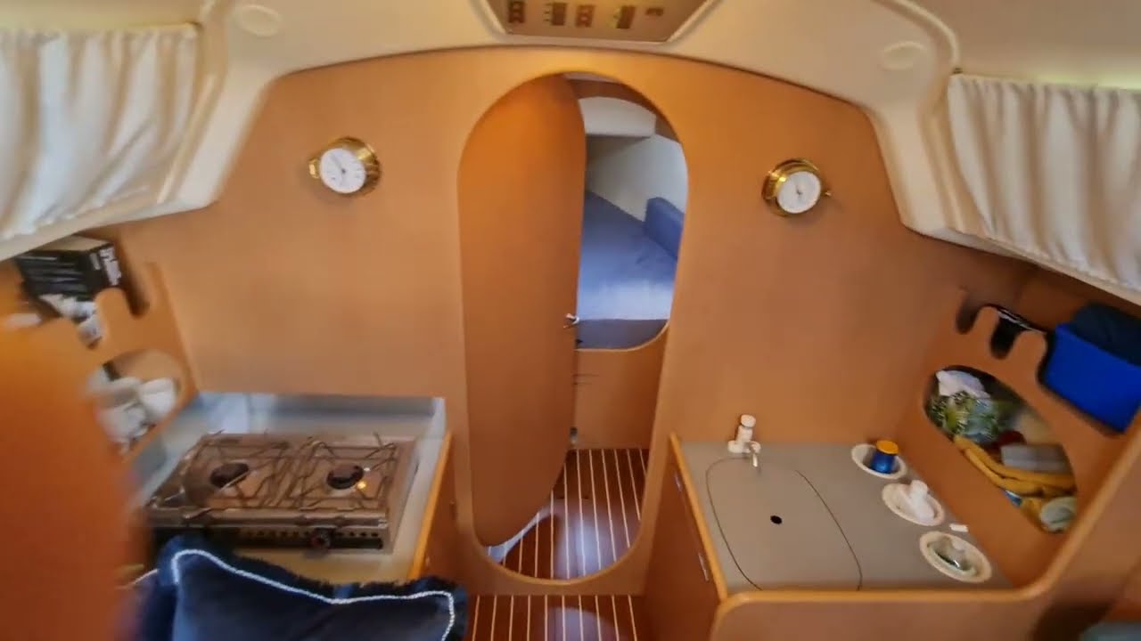 ETAP 24i Yacht For Sale. 26' LOA in excellent condition