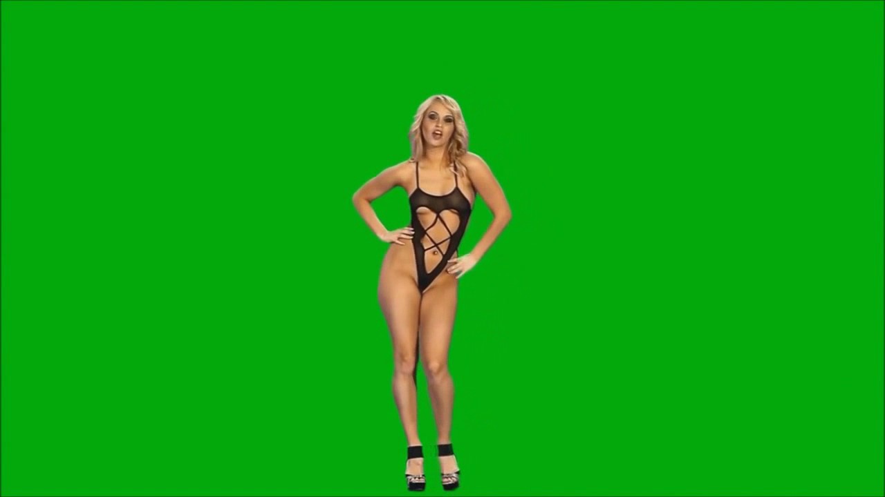 Britney spears pregnant bikini