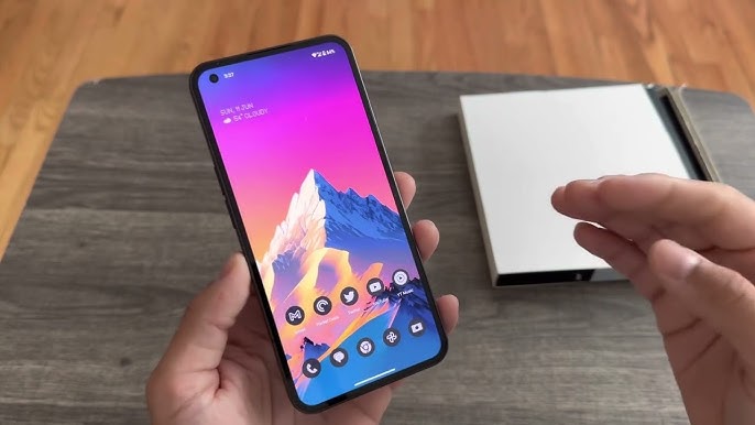 Nothing Phone (1) In 2023! (Still Worth Buying?) (Review) 