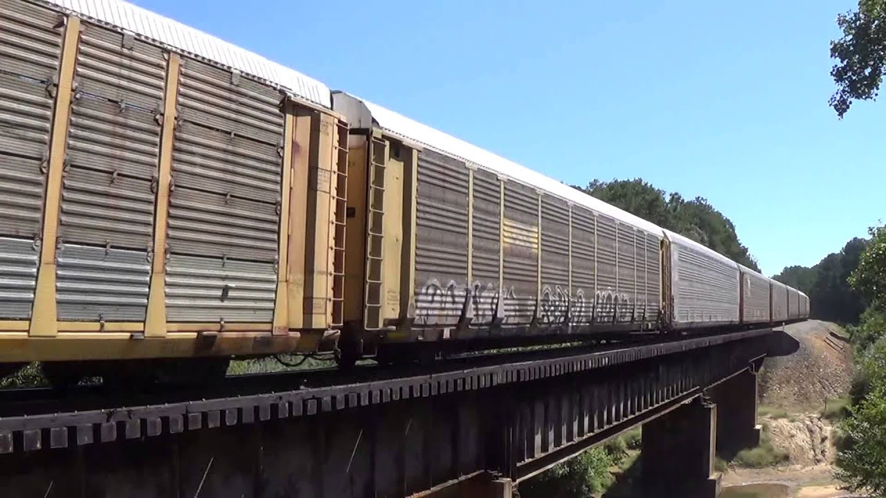 HD: NS 9556 leads NS Train 27A in Tallapoosa, GA