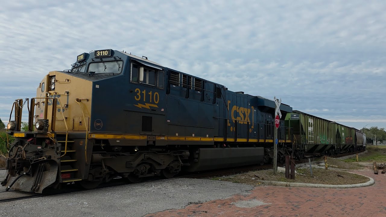 CSX Manifest Trains in Lakeland, FL+ locals, Chessie System caboose and DPU's!