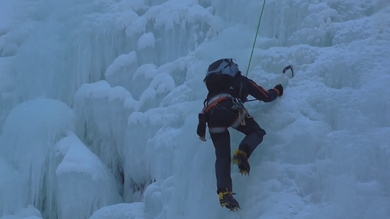 판대빙장 100m 빙폭등반