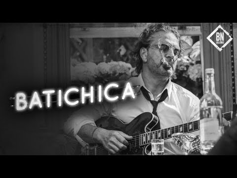 Ricardo Arjona - Batichica (Official Video)