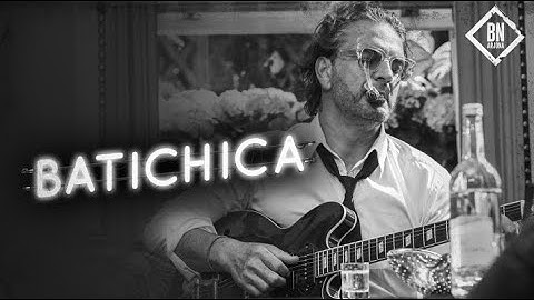 Ricardo Arjona - Batichica (Video Oficial)