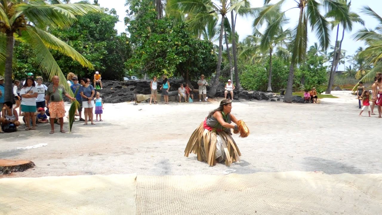 Hula-Halau Kamakani Hali 'Ala O Puna