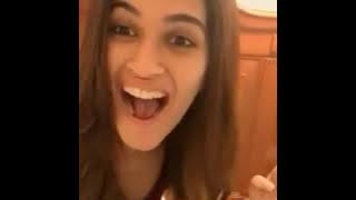 Chal Hatt Bhen Ki Lodi Singing Kriti Sanon