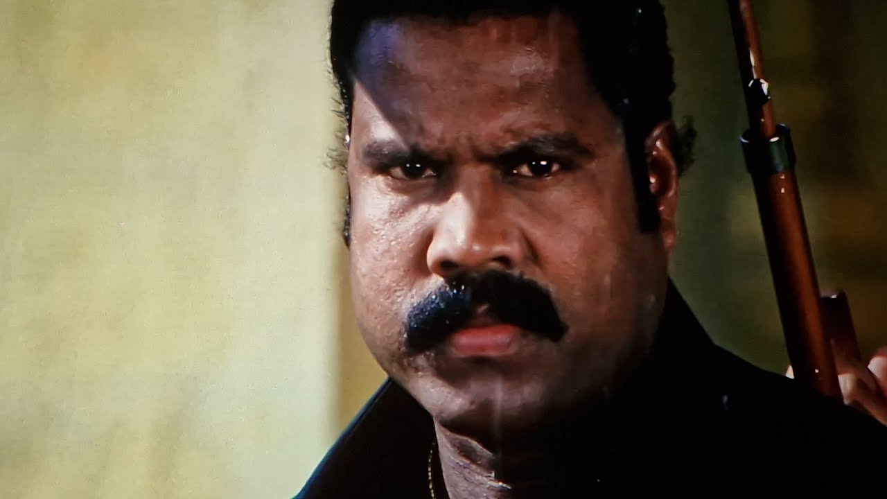 Theatre Response For Kalabhavan Mani Intro | Chotta Mumbai 4K Re-Release | Ernakulam Kavitha