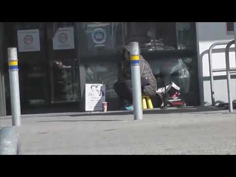 Video: Behöver Blöjor Strykas På Båda Sidor