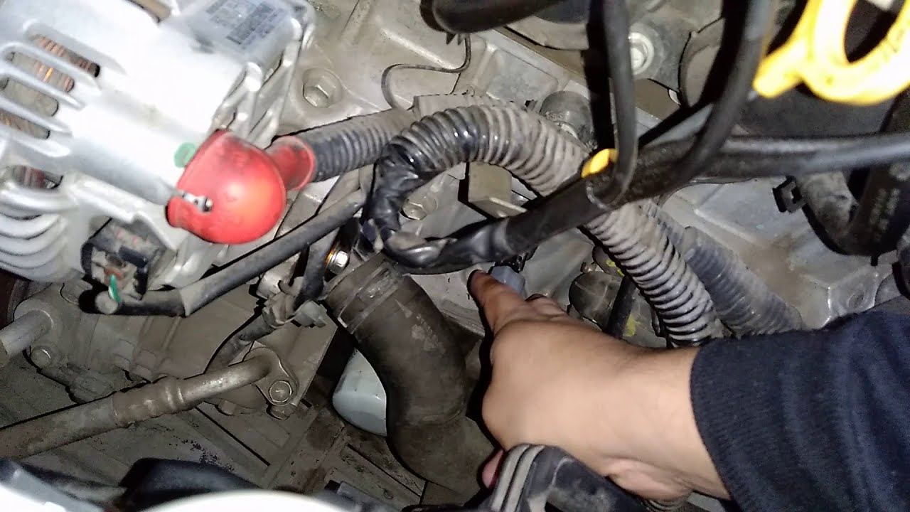 Cómo cambiar SENSOR DE PRESIÓN DE ACEITE del motor Nissan Tiida (bulbo o manocontacto) PARTE 2 Cómo cambiar SENSOR DE PRESIÓN DE ACEITE del motor Nissan Tiida (bulbo o manocontacto) PARTE 2