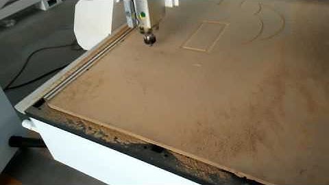 2040 cnc router making doors with YASKAWA servo motor