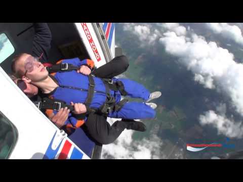Video: Hoe Te Beslissen Over Een Parachutesprong