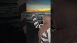 Download Lagu bibir merah jambu MP3