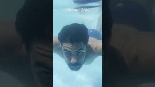 galaxy s22 ultra vs iphone 13pro under water video test#shorts #samsung #apple